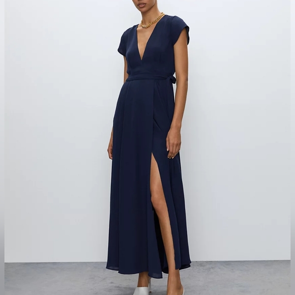 Babaton Dresses & Skirts - Aritzia Babaton Lexia Maxi Dress Navy Size S
